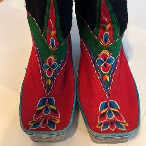 Unique one of a kind handmade Tibetan shoes woman’s size 7.5 Funky Art Teacher